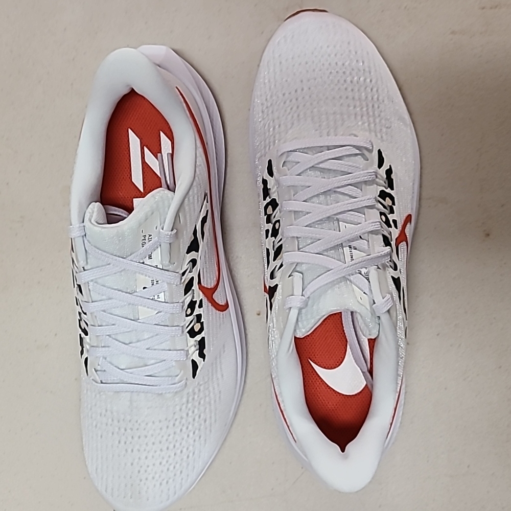 Nike women's Pegasus 39